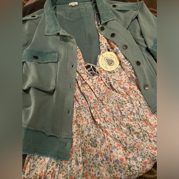 NWOT - POL Mineral Wash French Terry Jacket in Dusty Teal. - Picture 4 of 9